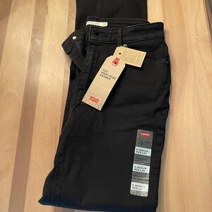 721 Levi’s high waisted skinny black jeans